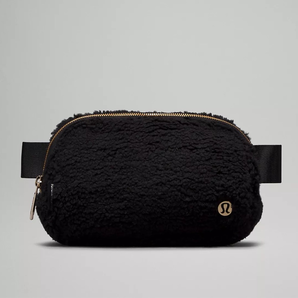 Lululemon Fleece Everywhere Bag 1L